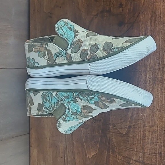 Tory Burch Sneakers Women's sz 6 Green/Cream Floral Slip On Canvas Sneaker - Picture 7 of 12